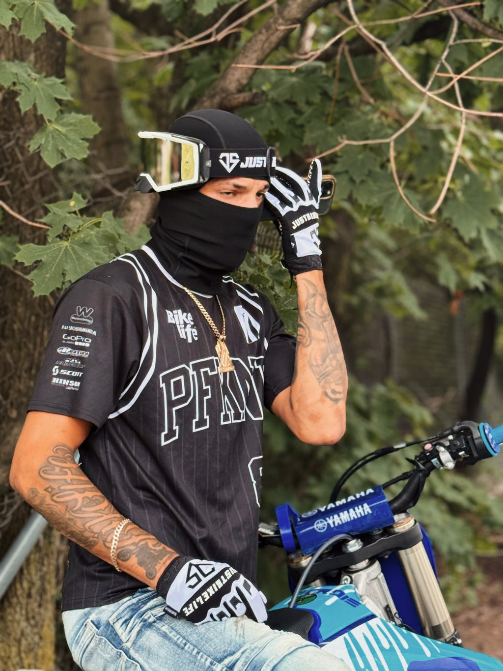 (White) Justbikelife Gloves