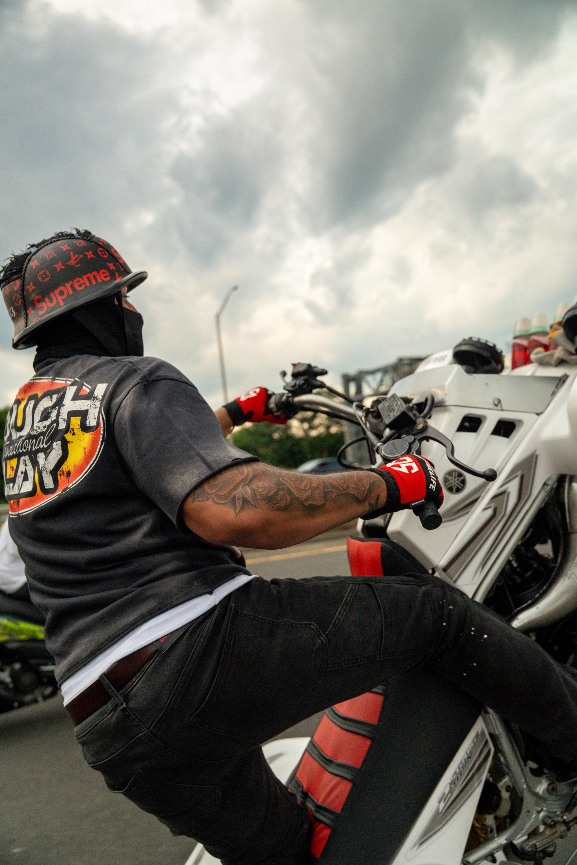(RED) JustBikeLife Gloves