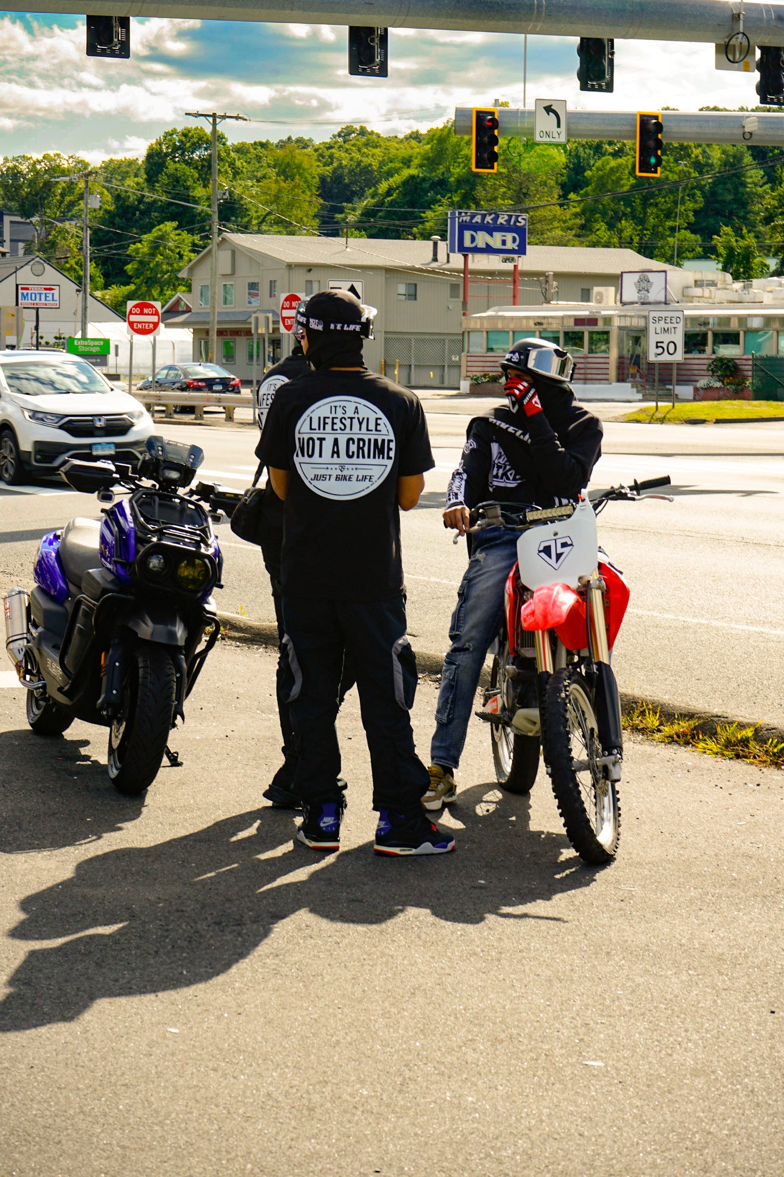 Its A Lifestyle Not A Crime (T-Shirt)